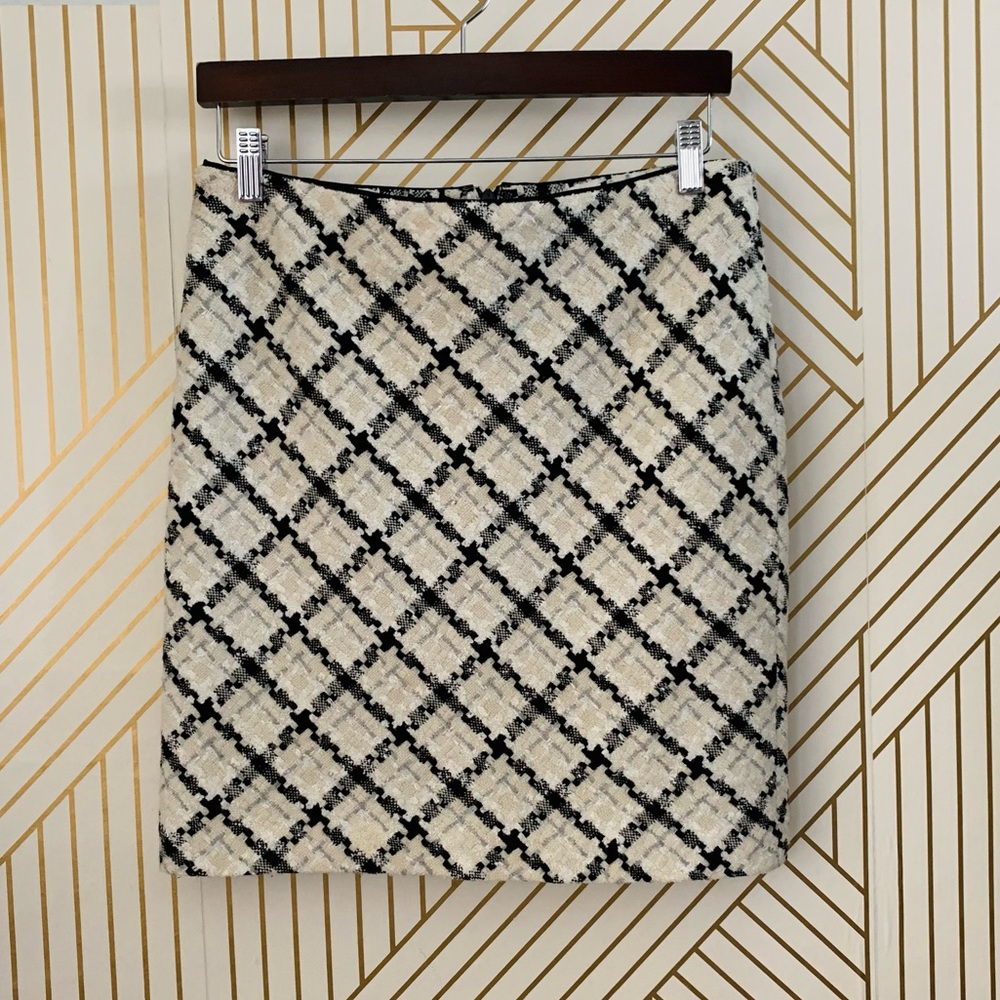 Elegant Black and Cream Women's Skirt